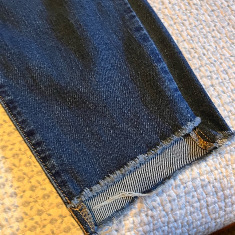 BBA Ripped Blue Jeans - Picture 5 of 7